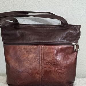 Chic Embossed Leather Shoulder Bag in Rich Brown